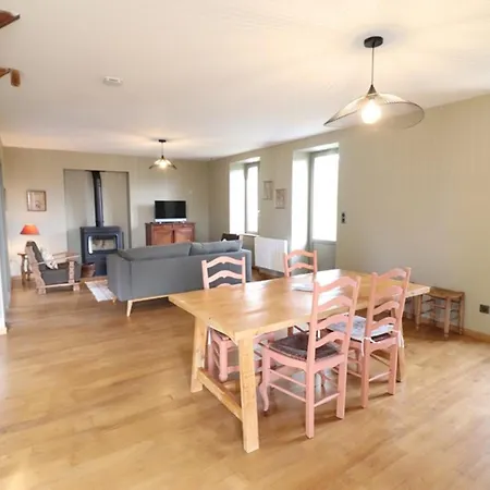 Maison De Caractere Avec Jardin, Terrasses, Poele Et Activites De Plein-air, Renover En 2022 - Fr-1-742-6 Nyaraló *