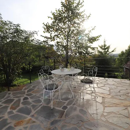Maison De Caractere Avec Jardin, Terrasses, Poele Et Activites De Plein-air, Renover En 2022 - Fr-1-742-6 *